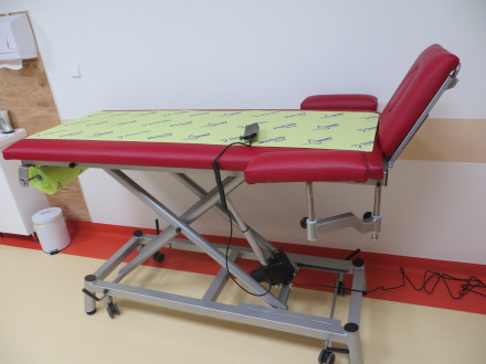 Kozetka z elektryczną regulacją.JPG