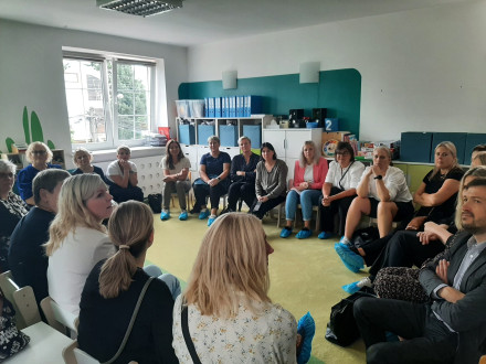 Wizyta w przedszkolu "Zdrowe dzieci" 19 09 2023 2.jpg