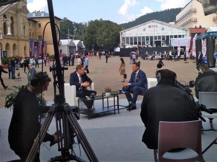 Ministers Cieszyński w mediach